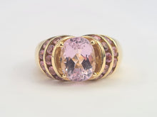 Load image into Gallery viewer, 0534: Vintage; 9ct Gold Lilac Amethyst Pink Topaz Statement Cocktail Ring
