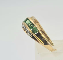 Load image into Gallery viewer, 0654: Vintage: 9ct Gold Green Diopsides Diamonds Dress Ring
