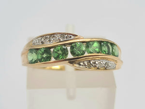 0654: Vintage: 9ct Gold Green Diopsides Diamonds Dress Ring