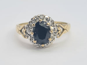 0686: Vintage: 9ct Gold French Blue Sapphire Diamonds Cluster Ring-