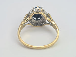 0686: Vintage: 9ct Gold French Blue Sapphire Diamonds Cluster Ring-