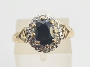 0686: Vintage: 9ct Gold French Blue Sapphire Diamonds Cluster Ring-