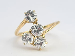 0719: Vintage: 9ct Gold Abstract Glacier Topaz Cocktail Ring- crisp, clean, sparkling