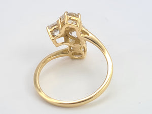 0719: Vintage: 9ct Gold Abstract Glacier Topaz Cocktail Ring- crisp, clean, sparkling