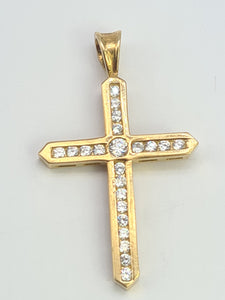 0747: Vintage: 9ct Gold Large Simulated Diamonds Cross Pendant- Super