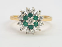 Load image into Gallery viewer, 0571: Vintage: 18ct Gold Emeralds Diamonds Flower Head Ring- simply gorgeous
