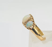 Load image into Gallery viewer, 0574: Vintage: 18ct Gold Vivid White Opals Diamonds Ring- Date-Mark 1945
