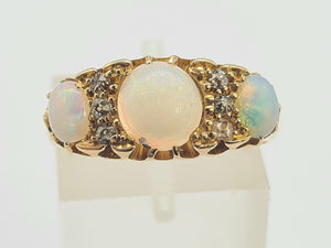 0574: Vintage: 18ct Gold Vivid White Opals Diamonds Ring- Date-Mark 1945