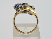 Load image into Gallery viewer, 0657: Vintage &amp; Old: 18ct Gold Cornflower Blue Sapphires Diamonds Ring
