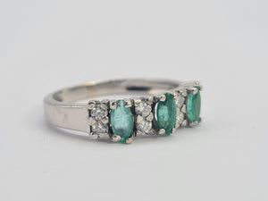 0679: Vintage; 14ct White Gold Emeralds Diamonds Half-Eternity Ring- crisp, clean, eye candy