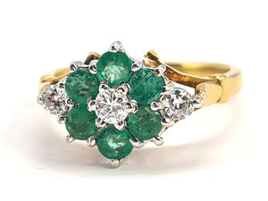 0681: Vintage: 18ct Gold Emeralds Diamonds Flower Head Ring - Date- Mark 1976