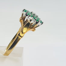 Load image into Gallery viewer, 0681: Vintage: 18ct Gold Emeralds Diamonds Flower Head Ring - Date- Mark 1976
