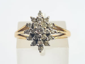 0716: Vintage: 9ct Gold 21 Diamonds Geometric Set Ring- lovely sparkle