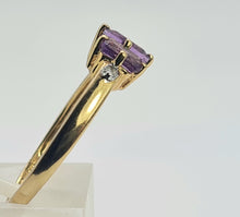 Load image into Gallery viewer, 0732: Vintage: 9ct Gold Lilac Amethysts Diamonds Trilogy Ring,
