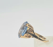 Load image into Gallery viewer, 0742: Vintage: 9ct Gold Swiss Blue Topaz Statement Ring- Date-Mark 1968
