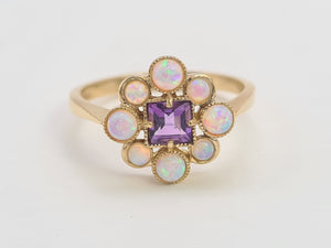 0276: Vintage: 9ct Gold Lilac Amethyst Opals Flower Head Ring