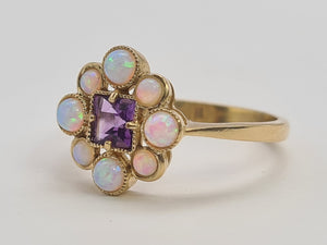 0276: Vintage: 9ct Gold Lilac Amethyst Opals Flower Head Ring