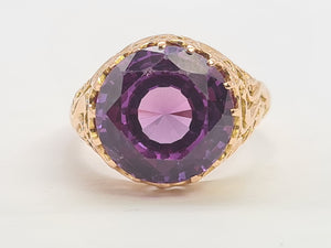 0487:Vintage: 9ct Gold Round Cut Large Amethyst Statement Ring- fabulous round cut stone