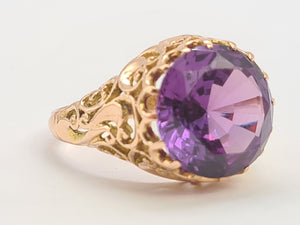 0487:Vintage: 9ct Gold Round Cut Large Amethyst Statement Ring- fabulous round cut stone