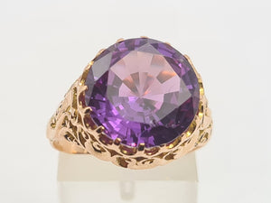 0487:Vintage: 9ct Gold Round Cut Large Amethyst Statement Ring- fabulous round cut stone