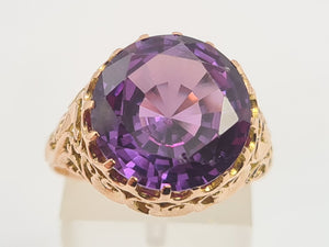 0487:Vintage: 9ct Gold Round Cut Large Amethyst Statement Ring- fabulous round cut stone