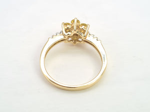 0523: Vintage: 9ct Gold Heliodor Glacier Topaz Flower Head Ring- lovely