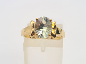 0558: Vintage: 9ct Gold Oval Green Amethyst Solitaire- lovely cut and colours