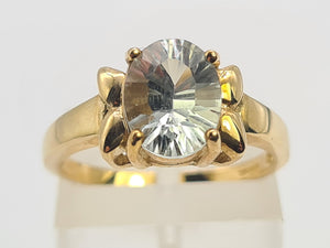 0558: Vintage: 9ct Gold Oval Green Amethyst Solitaire- lovely cut and colours