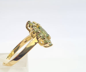 0587: Vintage: Rare 9ct Gold 9 Green Sapphires Geometric Set Cocktail Ring