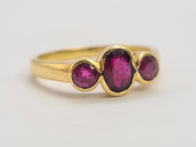 Load image into Gallery viewer, 0702: Vintage: 18ct Gold Rich Red Rubies Trilogy Ring- gorgeous
