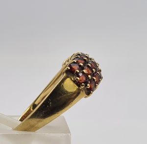 0726: Vintage: 9ct Gold Tiered Garnets Cluster Ring- lovely colours&nbsp;