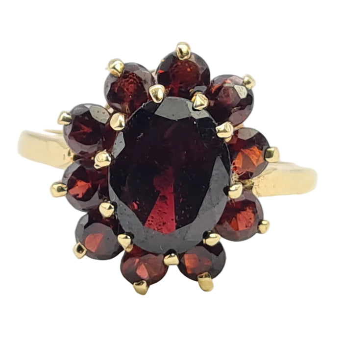 6298 Vintage: 9ct Gold 11 Rich Red Garnets Cluster Ring- From 1968