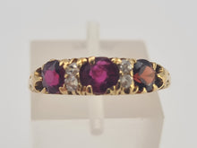 Load image into Gallery viewer, 0567: Vintage &amp; Old 18ct Gold Rubies Diamonds Ring- splendid
