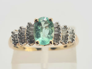 0715: Vintage 9ct Gold Emerald 26 Baguette Cut Diamonds Dress Ring- exquisite