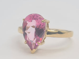 0529: Vintage: 9ct Gold Pear-Cut Pink Topaz Dress Ring- Barbie beauty, total eye catcher