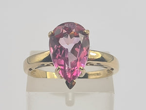 0529: Vintage: 9ct Gold Pear-Cut Pink Topaz Dress Ring- Barbie beauty, total eye catcher