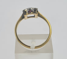 Load image into Gallery viewer, 0645: Vintage: 18ct Gold Ruby &amp;.10 Diamonds Square Set Ring - Art Deco Style
