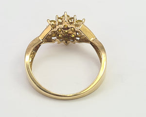 0721: Vintage: 9ct Gold Amarillo Diamonds Flower Head Ring- 19 natural, sparkling diamonds