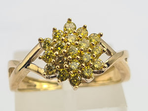 0721: Vintage: 9ct Gold Amarillo Diamonds Flower Head Ring- 19 natural, sparkling diamonds