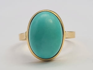 0906: Vintage: Italian 18ct Gold Cabochon Turquoise Ring- Exquisite