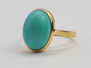 0906: Vintage: Italian 18ct Gold Cabochon Turquoise Ring- Exquisite