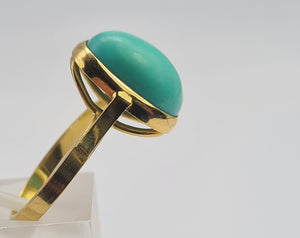 0906: Vintage: Italian 18ct Gold Cabochon Turquoise Ring- Exquisite