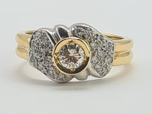 0449: Vintage: 18ct Gold Art Deco Style 21 Diamonds Ring- sparkling symmetry