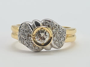 0449: Vintage: 18ct Gold Art Deco Style 21 Diamonds Ring- sparkling symmetry