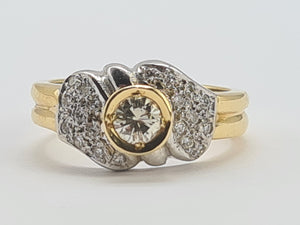 0449: Vintage: 18ct Gold Art Deco Style 21 Diamonds Ring- sparkling symmetry