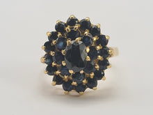 Load image into Gallery viewer, 0581: Vintage: 18ct Gold Australian Blue Sapphires Statement Cluster Ring- Date Mark 1975
