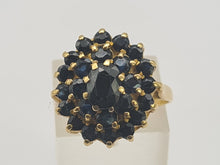 Load image into Gallery viewer, 0581: Vintage: 18ct Gold Australian Blue Sapphires Statement Cluster Ring- Date Mark 1975
