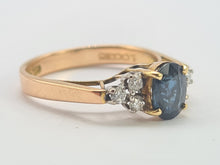 Load image into Gallery viewer, 0682: Vintage: 18ct Gold Cornflower Blue 6 Diamonds Trefoil Set Ring
