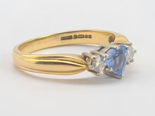 Load image into Gallery viewer, 0691: Vintage: 18ct Gold Heart-Cut Ceylon Blue Sapphire Diamonds Ring=- Date-Mark 1990
