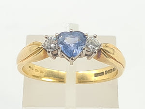 0691: Vintage: 18ct Gold Heart-Cut Ceylon Blue Sapphire Diamonds Ring=- Date-Mark 1990